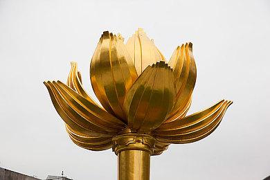 《主播女孩重度依赖》开发商月底将发布重大公告 游戏新史低促销中